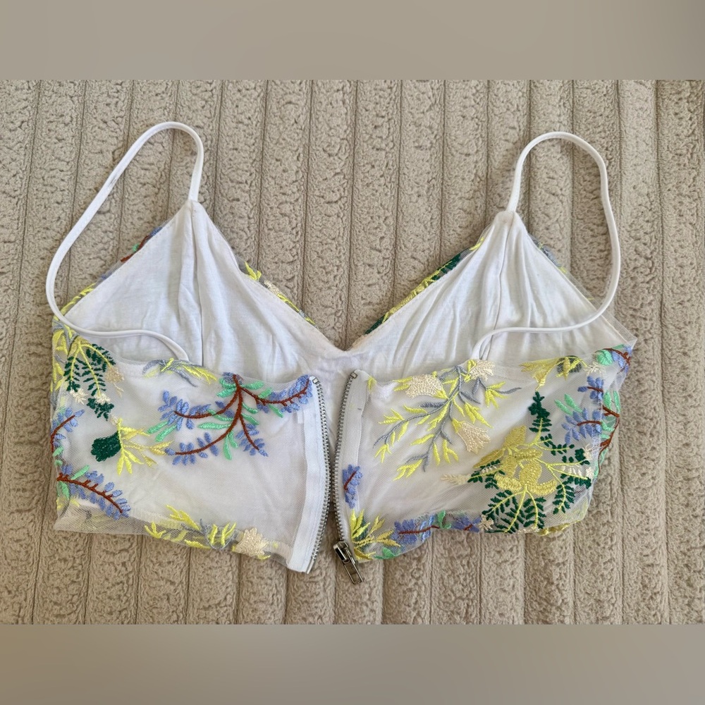 Urban Outfitters Embroidered Crop Top - Picture 3 of 5